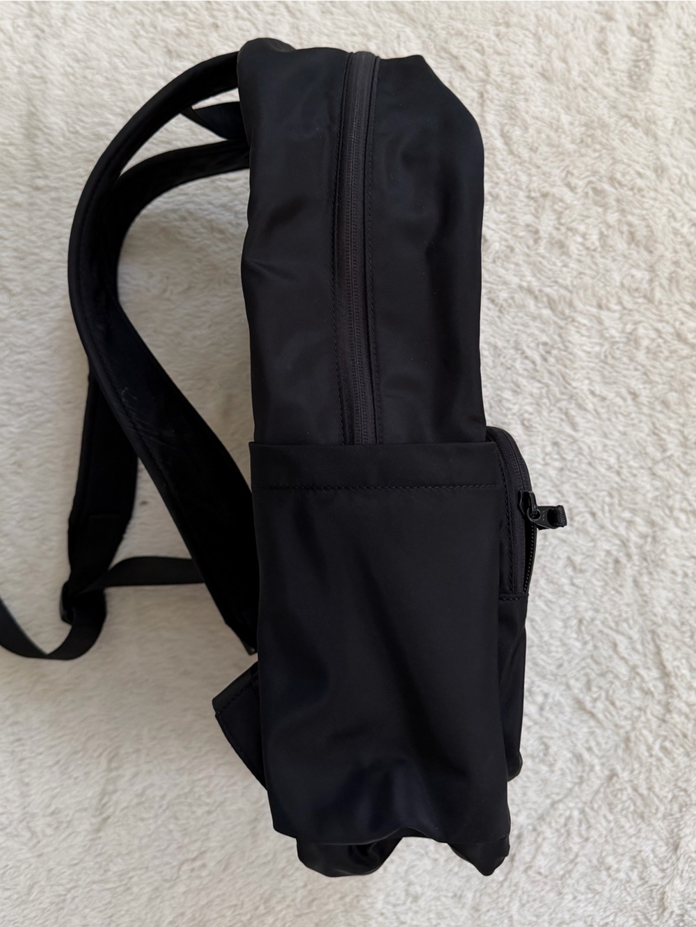 Lululemon Everywhere Backpack 22L - Picture 5 of 11